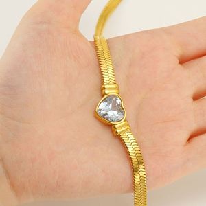 Collier ras du cou transfrontalier, photos de produits professionnelles fiables, protection UV, plaqué or 18 carats - Product Image 5