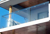 Rampe extérieure en verre pour balcon Rampes d'escalier Finition satinée Acier inoxydable Application murale Fonction de sécurité pour hôtels