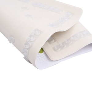 Tapis de bain antidérapant extra long pour bébé avec grandes ventouses, capteur de température écologique en PVC, motif animal pour baignoire d'enfant - Product Image 5