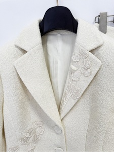 OUDIAN Boutique di Moda Elegante Completo in <span class=keywords><strong>Tweed</strong></span> con Ricamo Floreale 3D, <span class=keywords><strong>Blazer</strong></span> e Gonna Lunga Midi, Set Due Pezzi per <span class=keywords><strong>Donna</strong></span> - Product Image 6