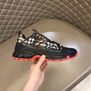 Chaussures de sport de luxe de haute qualité pour femmes, antidérapantes, à lacets, tendance, chaussures athlétiques, chaussures de course respirantes pour hommes - Product Image 6