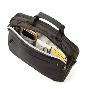 AmazonBasics Tùy Chỉnh Không Thấm Nước 1-Pack Đen Đàn Ông Phụ Nữ Máy Tính Xách Tay 15.6 Inch Máy Tính Xách Tay Và Máy Tính Bảng Messenger Túi Đeo Vai - Product Image 3