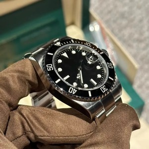 Montre automatique GMT pour homme avec verre saphir, étanche 100 m, bracelet en acier inoxydable - Product Image 3