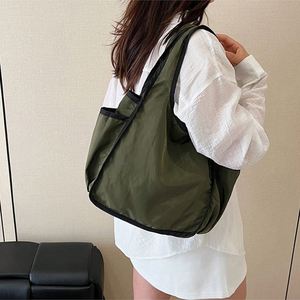 2026 Custom Foldable Black Color Polyester Reusable Tote Bag for Shopping - Product Image 5