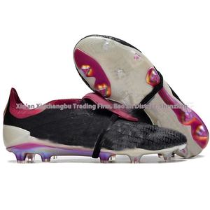 <span class=keywords><strong>Botas</strong></span> de Fútbol FG 2025 para Hombre, Completamente Tejidas, Transpirables, con Tacos para Césped Artificial, Nuevas Zapatillas Deportivas de Invierno con Suela de Goma y Forro de Algodón - Product Image 4