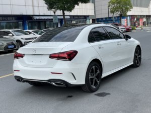 รถยนต์เมอร์เซเดส-เบนซ์ เอ-คลาส ปี <span class=keywords><strong>2023</strong></span> รุ่น 200L แฟชั่น โปรเฟสชั่นแนล เครื่องยนต์เบนซิน มือสอง พร้อมหลังคาซันรูฟแบบพาโนรามา ราคาถูกสำหรับการส่งออก - Product Image 5