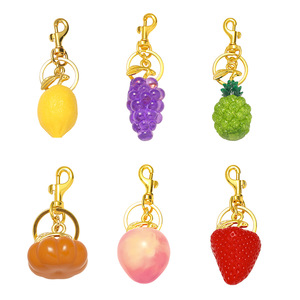 พวงกุญแจผลไม้หลากสีสันน่ารักสไตล์หวานใหม่ ของตกแต่งกระเป๋าแฟชั่น ของขวัญสำหรับสาวๆ เครื่องประดับ - Product Image 1