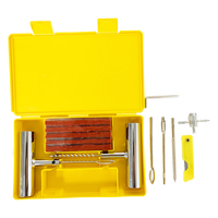 Kit de réparation de pneus tubeless robuste de 33 pièces en gros d'usine, ensemble complet d'outils de réparation de crevaison avec poignée en T pour la réparation des dégâts de véhicules