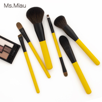 Belleza Luxury Highend Custom Ensemble de 6 pinceaux de maquillage Little Yellow Duck, manche en bouleau, PBT allemand super doux, outils pour le visage et le correcteur
