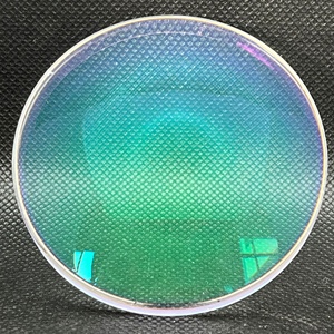 Lentes personalizadas MR-8 de alta qualidade para lentes oftálmicas Hmc, lentes com revestimento verde, índice médio 1.60 1.61 - Product Image 1