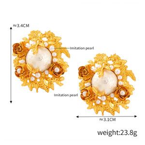 <span class=keywords><strong>Stile</strong></span> alla moda 18K oro placcato orecchini di perle barocche in rame motivi floreali orecchini da donna - Product Image 6