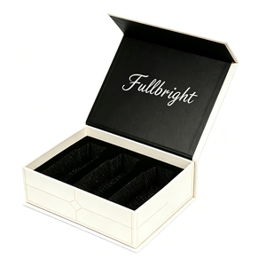 Boîte cadeau rigide personnalisée pour huiles essentielles avec fermeture magnétique dissimulée et insert en mousse - Emballage écologique pour cosmétiques - Product Image 2