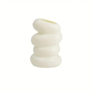 Spiral Plastic Vase White Minimalist Design Unbreakable Flower Arrangement Decor For Dry And Wet Flowers Artificial Flowers - Product Image 5