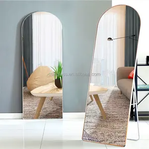 Specchi da pavimento a parete irregolare a tutta lunghezza arredo di grande forma supporto decorativo in piedi con il corpo moderno specchio ondulato