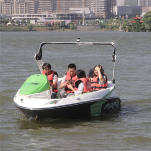 เรือยนต์ไฟเบอร์กลาสแบบ Bowrider ขนาด 16 ฟุต 5 ที่นั่ง สำหรับขาย เรือ Bowrider ขนาด 16 ฟุต 5 ที่นั่ง - Product Image 4
