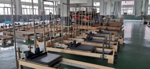 Reformer de Pilates de Madera de Arce al por Mayor y al por Menor con Media Torre, Reformer de Pilates de Madera de <span class=keywords><strong>Oax</strong></span> con 1/2 Trapecio - Product Image 3