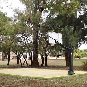 แป้นบาสเก็ตบอลอลูมิเนียมแบบติดตั้งในพื้น ความสูงคงที่ คุณภาพสูง ทนทาน ขนาด 72 นิ้ว สำหรับส่งออก - Product Image 4