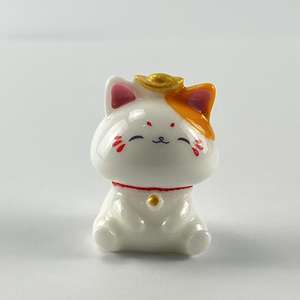 Wholesale Custom Miniature Resin Crafts Lucky <strong>Cat</strong> Table <strong>Figurines</strong> for Kids Parties Car Hanging &amp; Garden Board Decor - Product Image 6