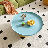 Table basse ronde de style coloré et joyeux, avec pieds créatifs en forme de boule, mobilier moderne et coloré pour salon, table basse pour la maison