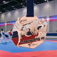 Médaille de tournoi professionnelle de Taekwondo WT en alliage de zinc plaqué or rose, avec aigle en relief 3D et émail souple – Vente en gros usine