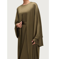 Ensemble Abaya et Robe Élégante en Satin Respirant pour Femme avec Ceinture, Longueur Maxi, Col Rond Turc, Manches Longues, Tenue Islamique Modeste