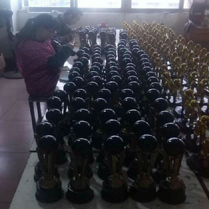 Xmlinco थोक काले No8 ट्रॉफी के लिए बिलियर्ड पूल क्यू खेल/बिलियर्ड पूल टूर्नामेंट पदक - Product Image 4