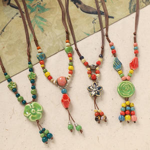 Collar de cerámica con cuentas coloridas, cadena larga para suéter con forma de flor, accesorio retro para mujer - Product Image 3