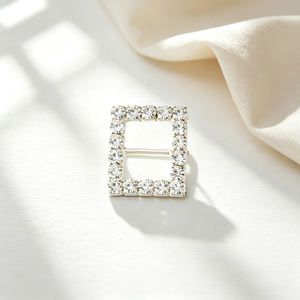 Broche de Lujo con Pedrería Metálica y Perlas, en Forma de Rectángulo, para Decoración de Prendas - Product Image 6