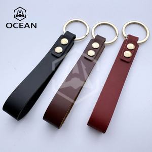 سلسلة مفاتيح جلدية مخصصة بتصميم شخصي وطباعة بالأشعة فوق البنفسجية، شكل بيضاوي عالي الجودة، حجم ولون مخصص - Product Image 4