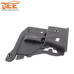 Accessorio Laterale per Rivestimento Interno per <span class=keywords><strong>SKODA</strong></span> <span class=keywords><strong>Octavia</strong></span> 5Q0 825 271A 5Q0 825 272A 5Q0825271A 5Q0825272A - Product Image 1