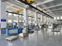Machine de remplissage et de bouchage de flacons à grande vitesse 1ml 2ml 3ml 5ml 10ml, machines de remplissage et de bouchage automatiques personnalisées pour liquides et poudres