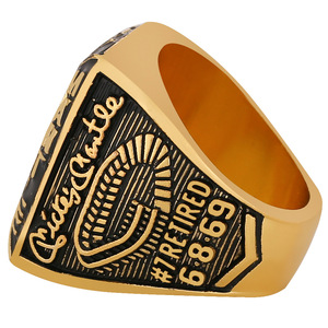 Anillo Conmemorativo <span class=keywords><strong>de</strong></span> la Memoria Preciosa: Anillo del Campeonato <span class=keywords><strong>de</strong></span> Béisbol <span class=keywords><strong>de</strong></span> 1951 <span class=keywords><strong>de</strong></span> la Estrella Mickey Mantle, un Anillo Deportivo <span class=keywords><strong>y</strong></span> Moderno - Product Image 3