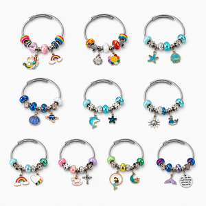 Pulsera de Dijes DIY para Niñas EPT, Brazalete de Aleación con Cuentas Coloridas y Dijes Colgantes, 2 Colores Surtidos, Regalo de Joyería para Niñas de 3+ Años - Product Image 2