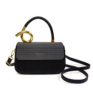 2025 nuevo bolso personalizado europeo y americano, bolso <span class=keywords><strong>de</strong></span> caja <span class=keywords><strong>de</strong></span> gama alta para mujer, bolso cuadrado pequeño cruzado - Product Image 4