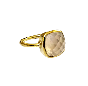Anillo solitario de moda moderna con faceta de Gema cuadrada chapado en oro de 18 quilates para compromiso de boda o regalo - Product Image 2