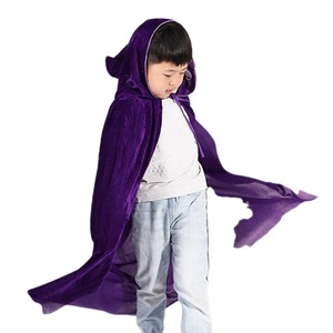 Cape pour enfants avec accessoire sabre laser, costume pour cosplay Star Wars, cape longue en polyester noir, vêtements de fête pour garçons - Product Image 5
