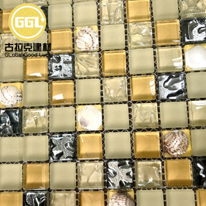 <span class=keywords><strong>Mini</strong></span> Mosaicos Cuadrados de Vidrio Dorado y Metal Plateado para Decoración de Interiores de Hoteles, Penthouses, Galerías y Espacios Comerciales - Product Image 4
