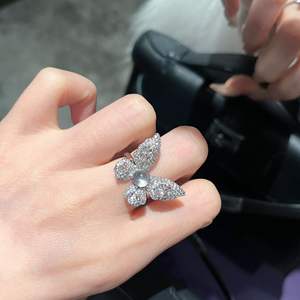 Anillo de Plata de Ley S925 con Incrustaciones de Diamantes de Imitación de Jade Espuma de Agua Natural, Estilo Chino Nuevo y Lujoso - Product Image 1