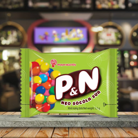 Venta al por mayor de dulces coloridos y crujientes de chocolate con leche en forma de bola P & N dulces deliciosos dulces a granel para niños