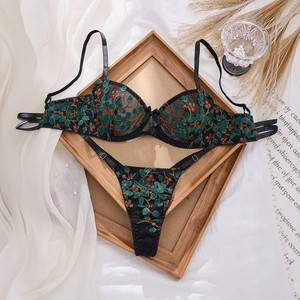 Nouvel ensemble de lingerie de luxe 2026 sexy en dentelle brodée, ajusté et respirant - Product Image 5