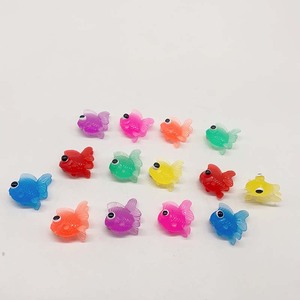 Nhà Máy Bán Buôn Nổi Cá Vàng Đồ Chơi Unisex PVC Động Vật Viên Nang Phụ Kiện Cho Tuổi 5-7 Năm Giá Rẻ Tpr Đồ Chơi - Product Image 5