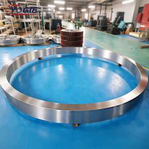 Machinerie professionnelle <span class=keywords><strong>pour</strong></span> la fabrication du ciment : Pneu de 4,4 m <span class=keywords><strong>pour</strong></span> four rotatif à chaux soudée, anneau de roulement en <span class=keywords><strong>acier</strong></span> forgé de grand diamètre - Product Image 1