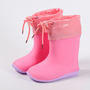 Chaussures nues transfrontalières bottes de pluie pour enfants garçons et filles peuvent ajouter des chaussures <span class=keywords><strong>d</strong></span>'<span class=keywords><strong>eau</strong></span> en cachemire pour bébé en pvc chaussures de pluie à lacets pour enfants - Product Image 2