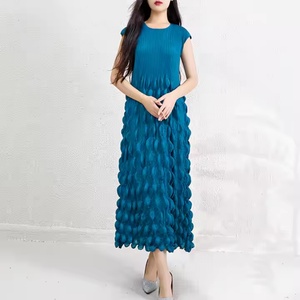 Vestido Maxi de Mezclilla para Mujer, Diseño Bohemio Elegante con Parches, Cintura Elástica, Corte en A, Casual, para Verano e Invierno - Product Image 1