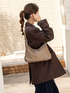 Sacs à bandoulière en cuir fendu Louis Levane avec fermeture éclair, sacs à bandoulière décontractés de luxe pour femmes - Product Image 6