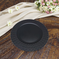 Assiette élégante classique faite à la main en plastique PP de luxe de 13 pouces, couleur personnalisée, réutilisable, pour mariage, maison, camping, salade, dessert, décoration