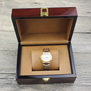 Boîte de présentation de montres rectangulaire en bois laqué écologique, personnalisée, pour vente en gros, marque DS - Product Image 5