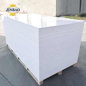 JINBAO Vente en gros de panneaux en mousse <span class=keywords><strong>PVC</strong></span> 4x8 pieds <span class=keywords><strong>15mm</strong></span> 0.55 10mm Blanc Sintra pour l'impression et la fabrication de meubles - Product Image 3
