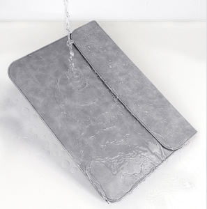 Custodia con Chiusura Magnetica per Apple <span class=keywords><strong>MacBook</strong></span> <span class=keywords><strong>Air</strong></span> <span class=keywords><strong>13</strong></span> pollici e Huawei/Lenovo 14 pollici, in Pelle - Product Image 4