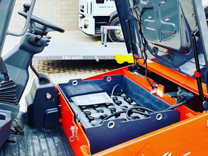 Carrello Elevatore Diesel LG20GLT da 2 Tonnellate, Motore Potente, per Logistica Industriale e Magazzino, Attrezzatura per Sollevamento Carichi su Terreni Esterni, Certificato CE - Product Image 5